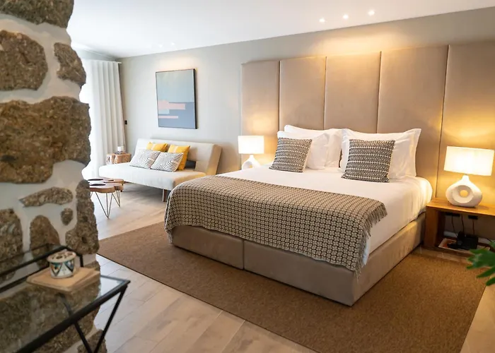 Quinta De Silvalde Санту-Тирсу